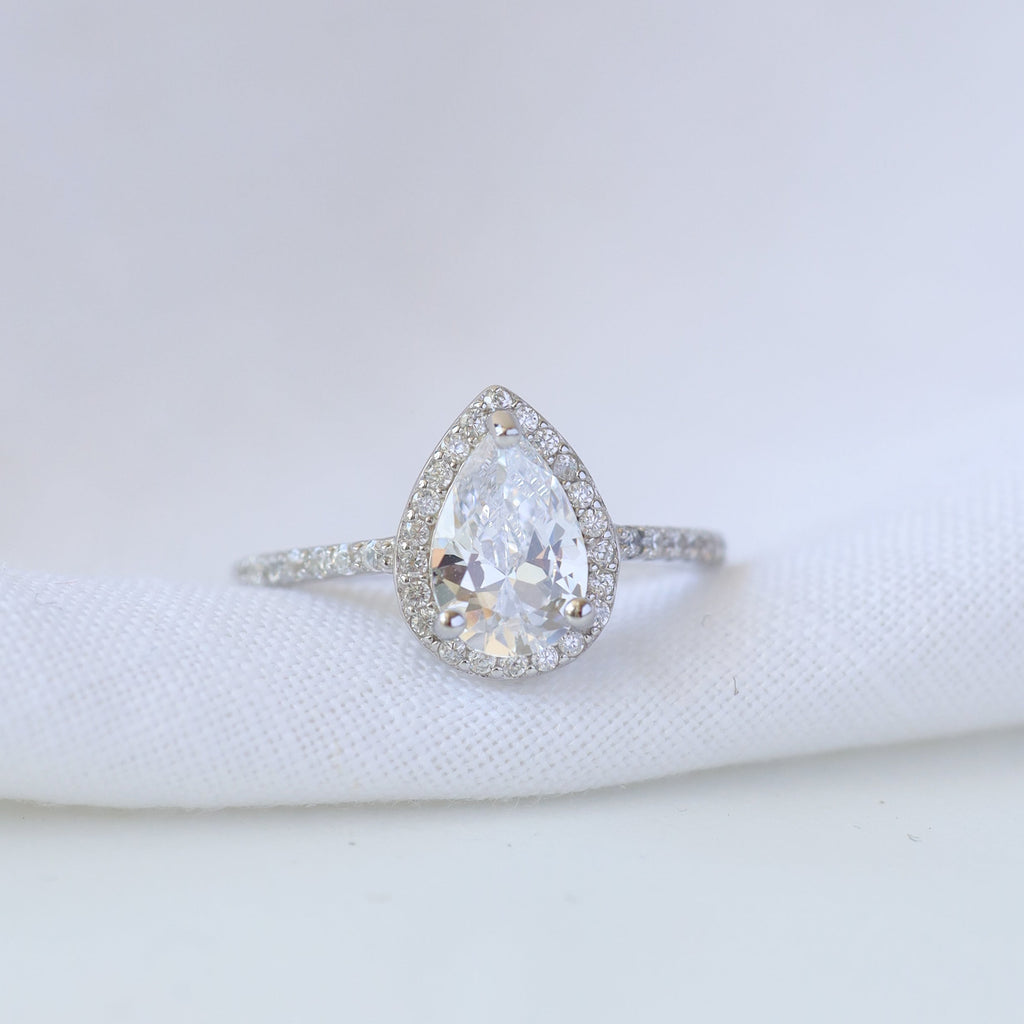 Anillo Gota Circones