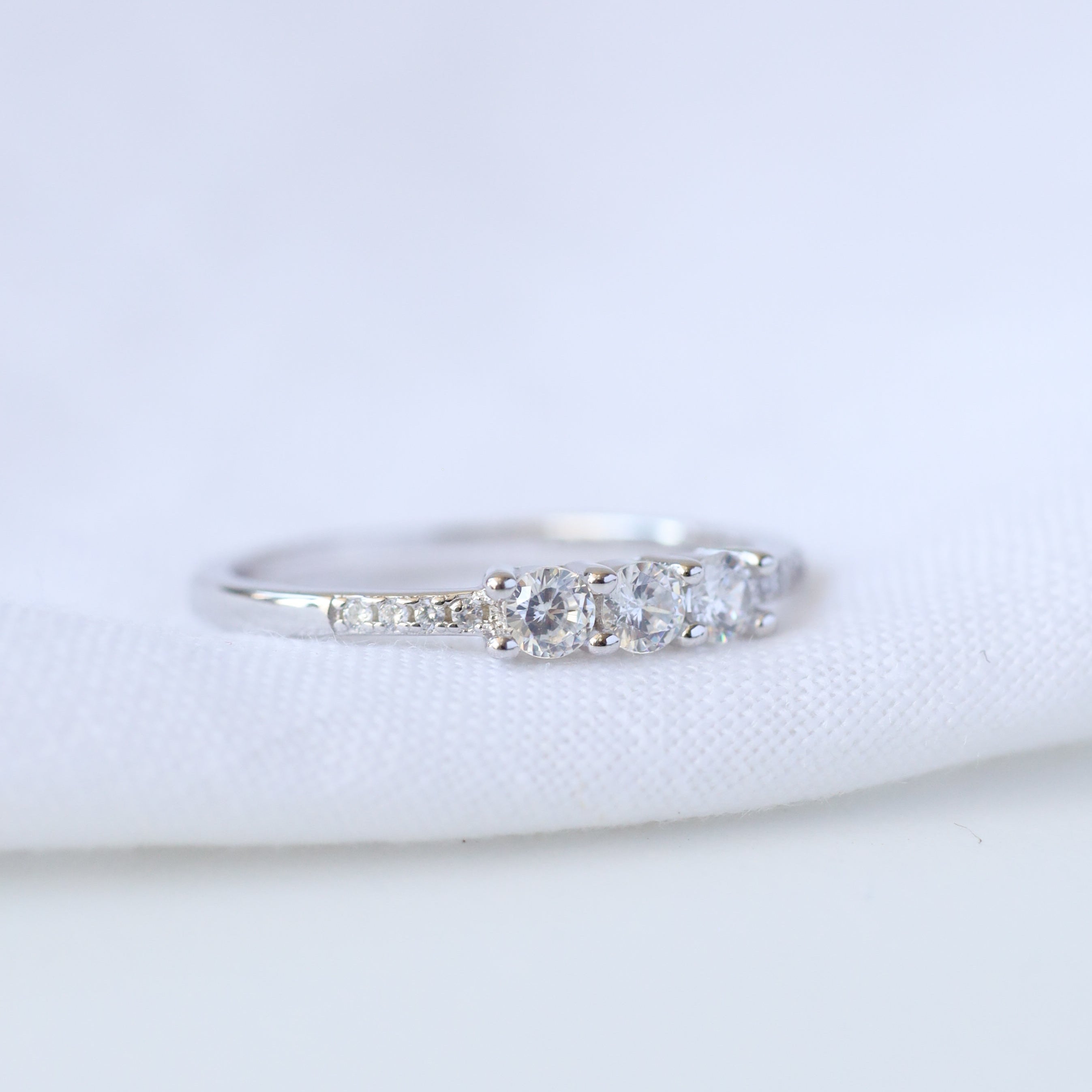 Anillo Triple Circón