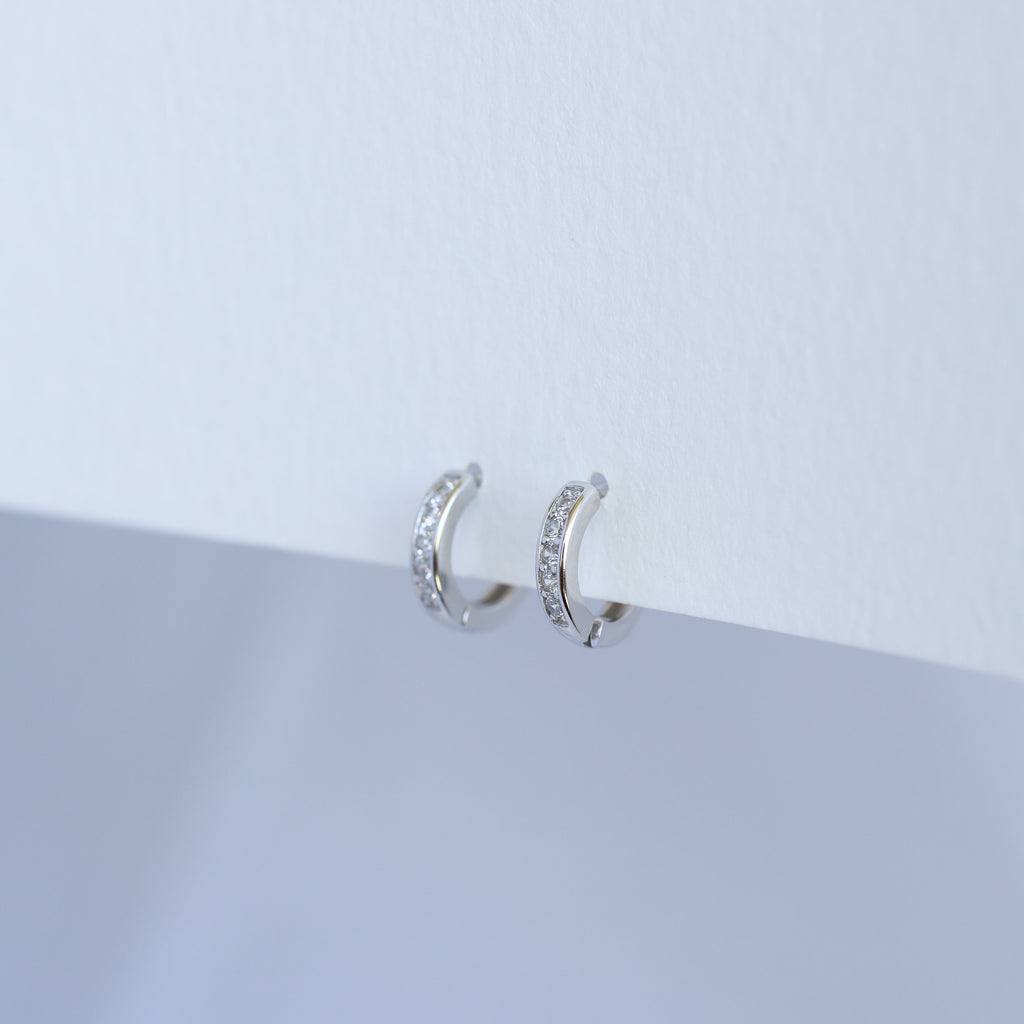 Argollas Cintillo Blancas Mini 10mm