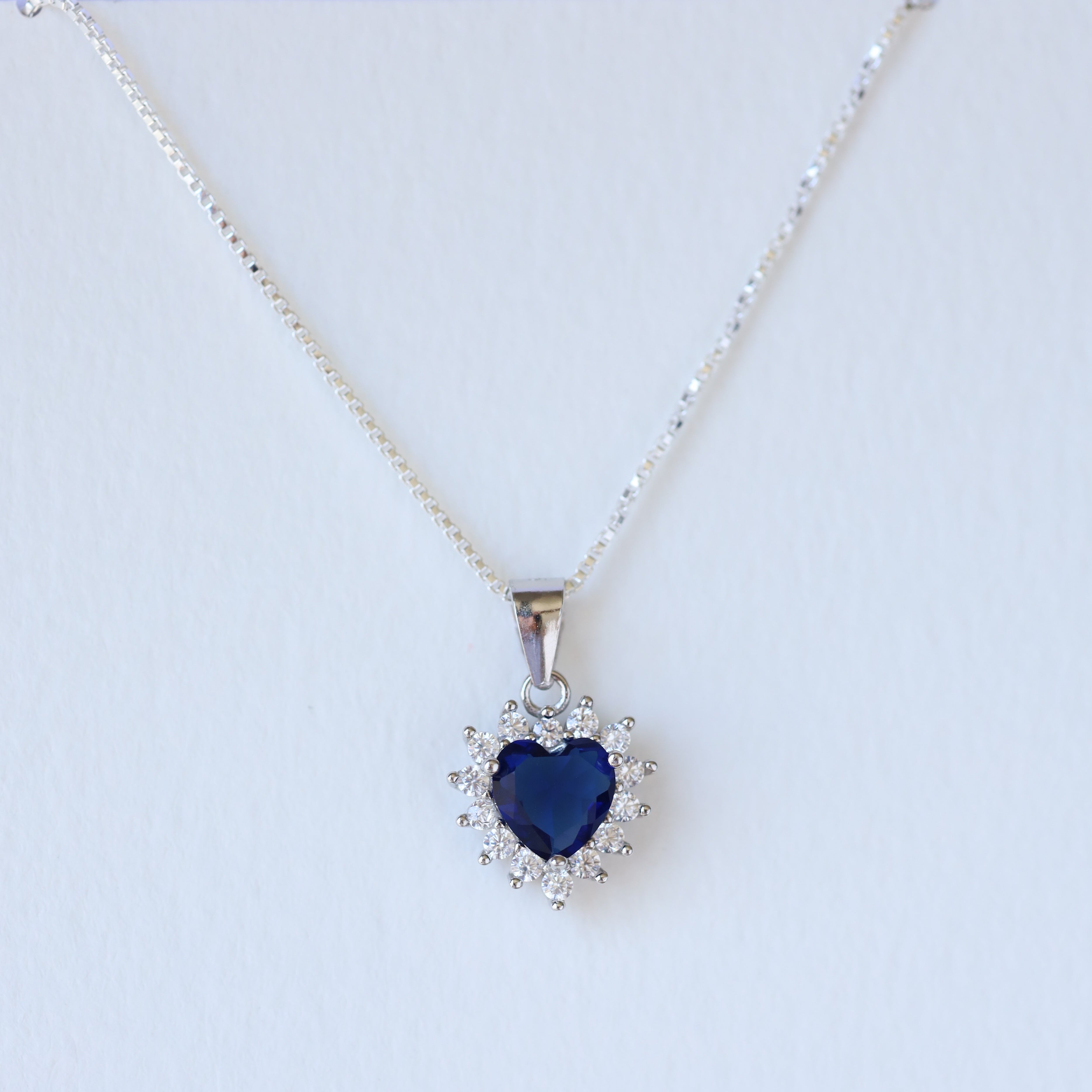 Collar Corazón Circón Azul