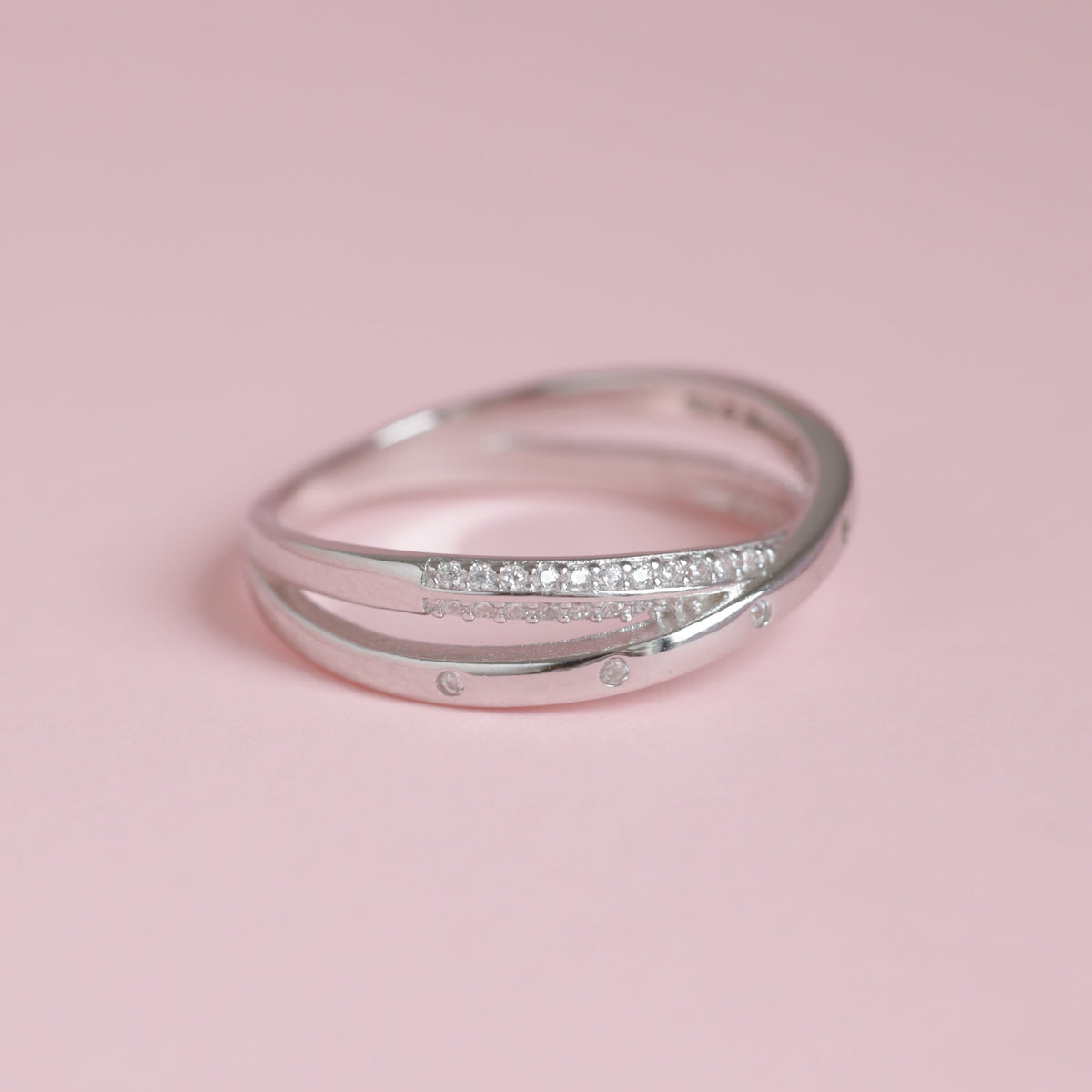 Anillo Entrelazado Circones
