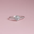 Anillo Solitario Halo de Circones
