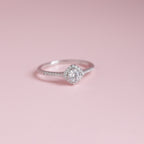 Anillo Solitario Halo de Circones
