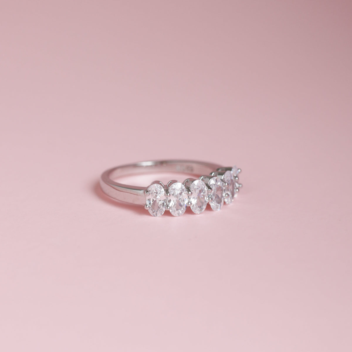Anillo Cinco Circones Ovalados
