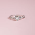 Anillo Entrelazado Corazón